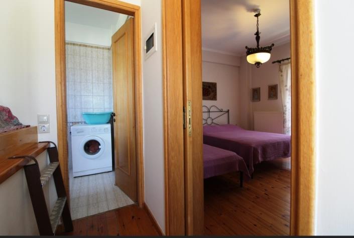 Image No.10-4 Bed Country House for sale