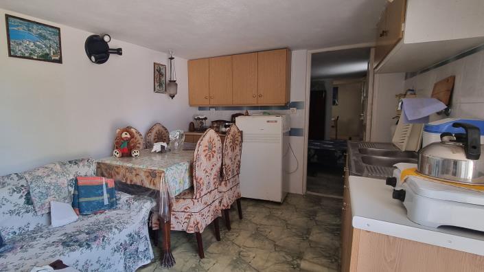 Image No.17-4 Bed House for sale