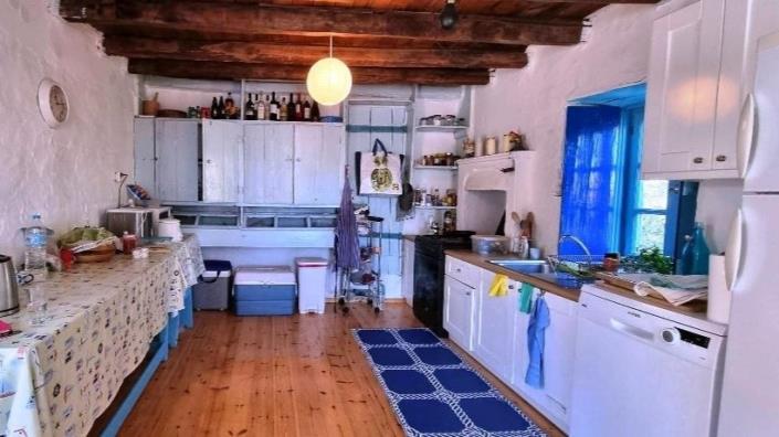 Image No.11-4 Bed Village House for sale