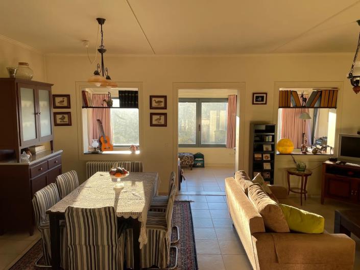 Image No.17-4 Bed House for sale