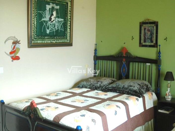 Image No.16-4 Bed House for sale