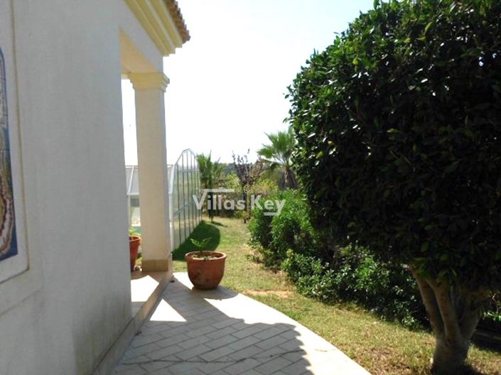 Image No.18-4 Bed House for sale