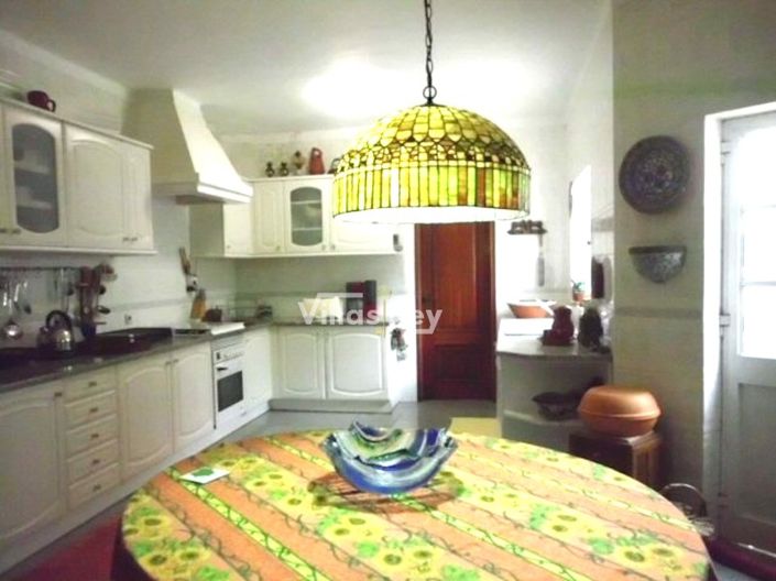 Image No.6-4 Bed House for sale