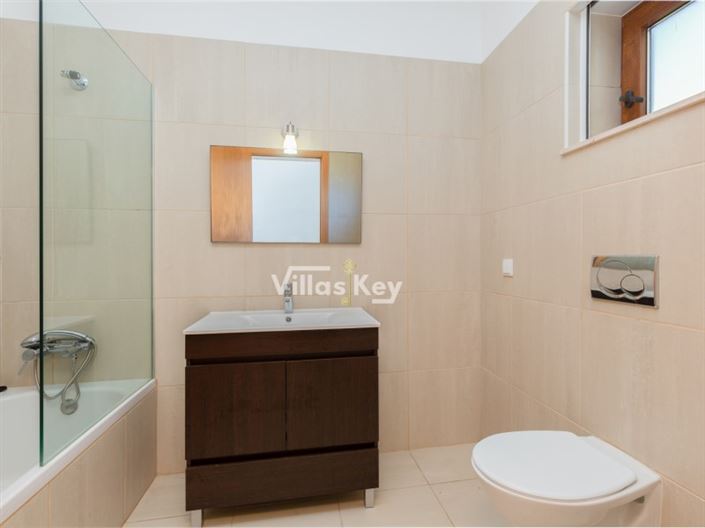 Image No.23-4 Bed House for sale