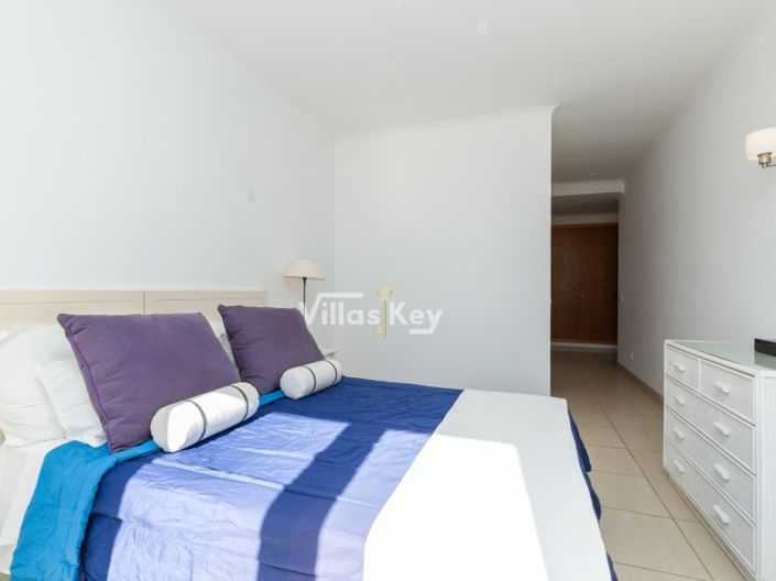 Image No.22-4 Bed House for sale