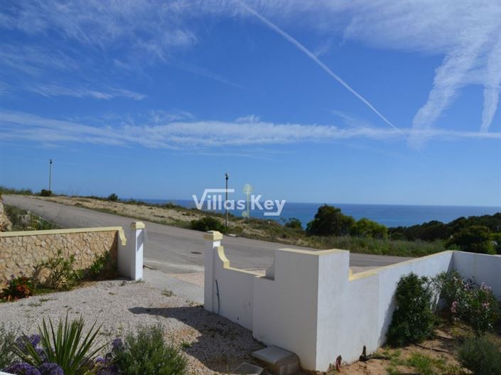 Image No.2-4 Bed House for sale