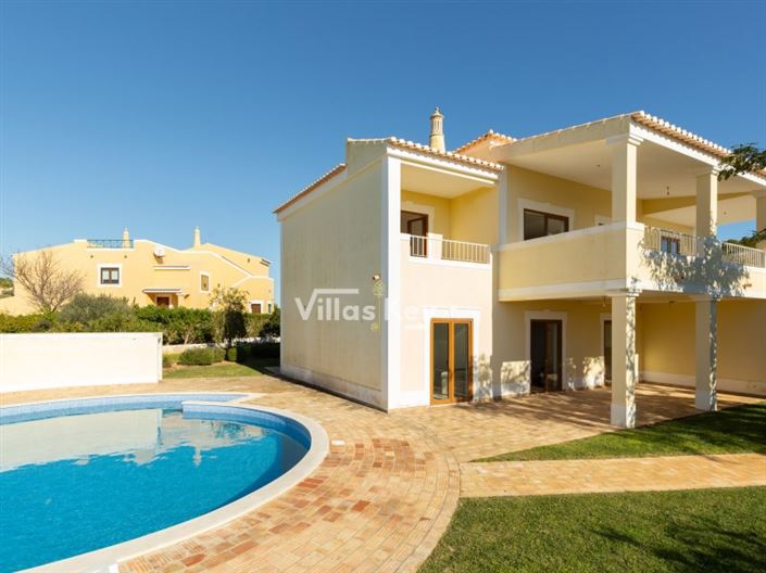 Image No.9-4 Bed House for sale