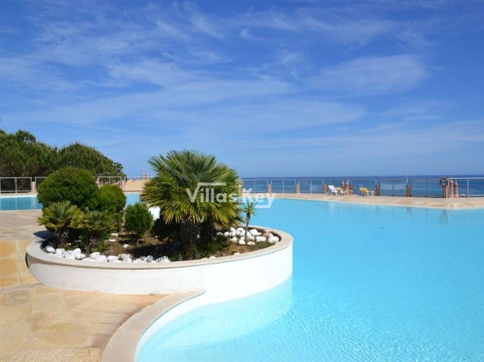 Image No.31-4 Bed House for sale