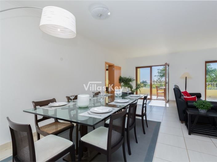 Image No.12-4 Bed House for sale