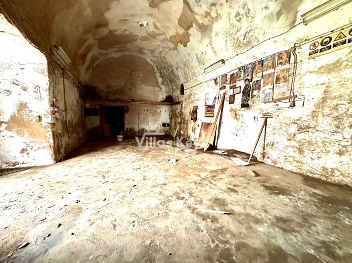 Image No.20-Commercial for sale