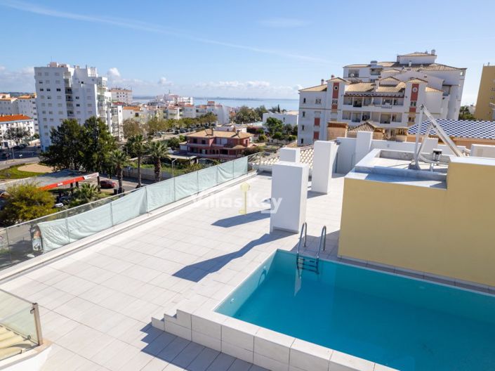 Image No.18-3 Bed Apartment for sale