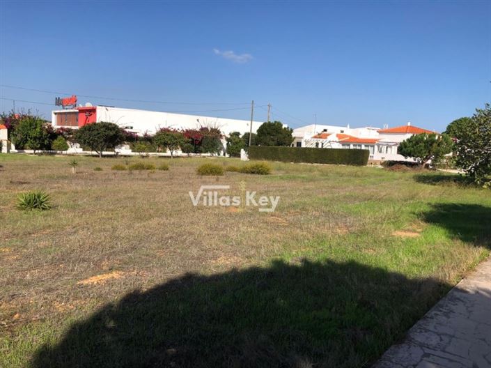 Image No.4-9 Bed Commercial for sale