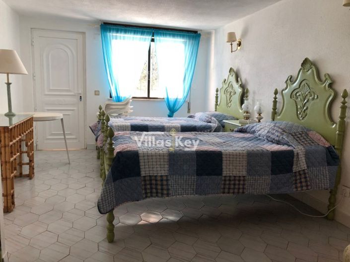 Image No.48-9 Bed Commercial for sale