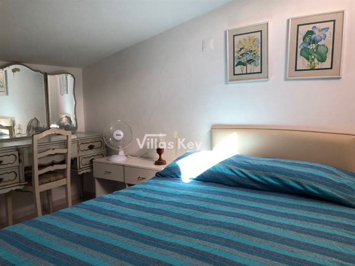 Image No.51-9 Bed Commercial for sale