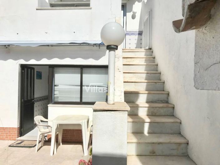 Image No.62-9 Bed Commercial for sale