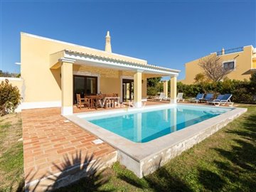 1 - Lagos, House