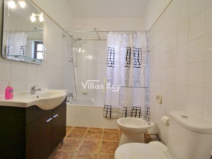 Image No.31-9 Bed House for sale