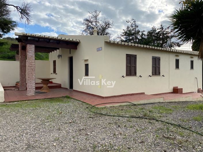 Image No.8-9 Bed House for sale