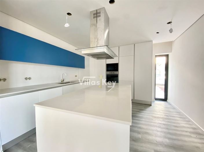 Image No.7-4 Bed Apartment for sale