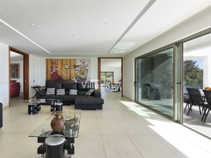 Image No.15-5 Bed House for sale