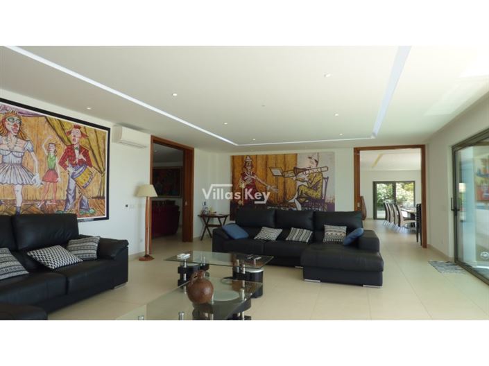 Image No.17-5 Bed House for sale