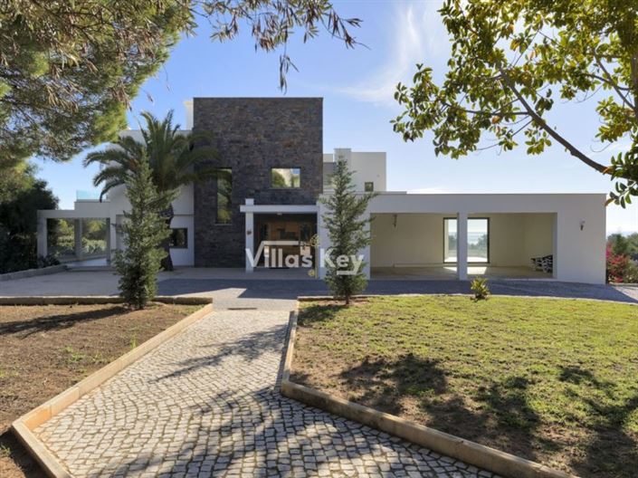 Image No.40-5 Bed House for sale