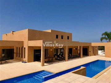1 - Lagos, House