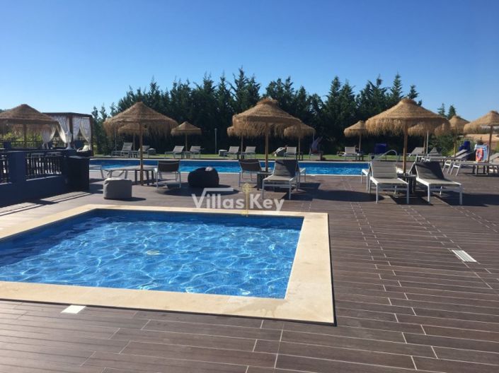 Image No.16-Commercial à vendre à Lagos