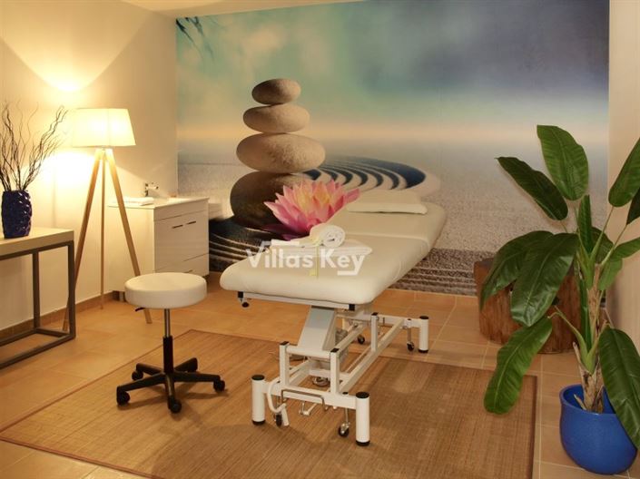 Image No.19-Commercial à vendre à Lagos