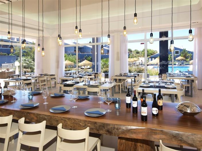 Image No.6-Commercial à vendre à Lagos