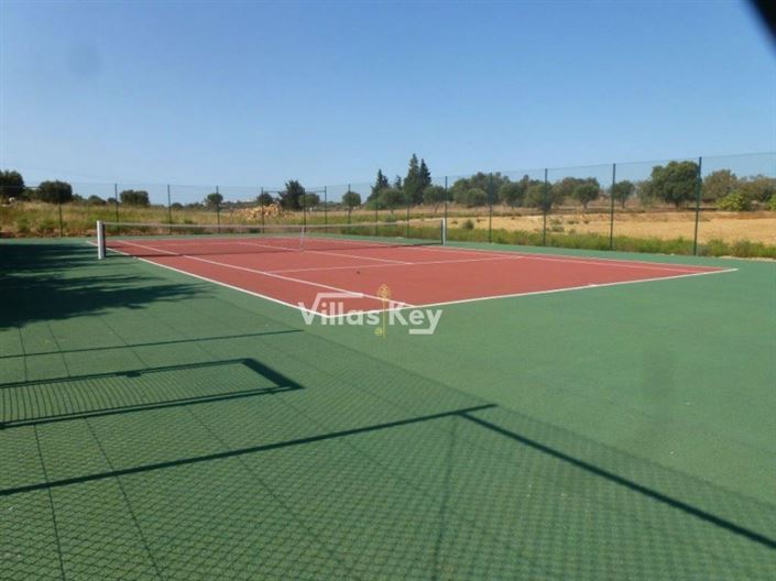 Image No.21-Commercial à vendre à Lagos