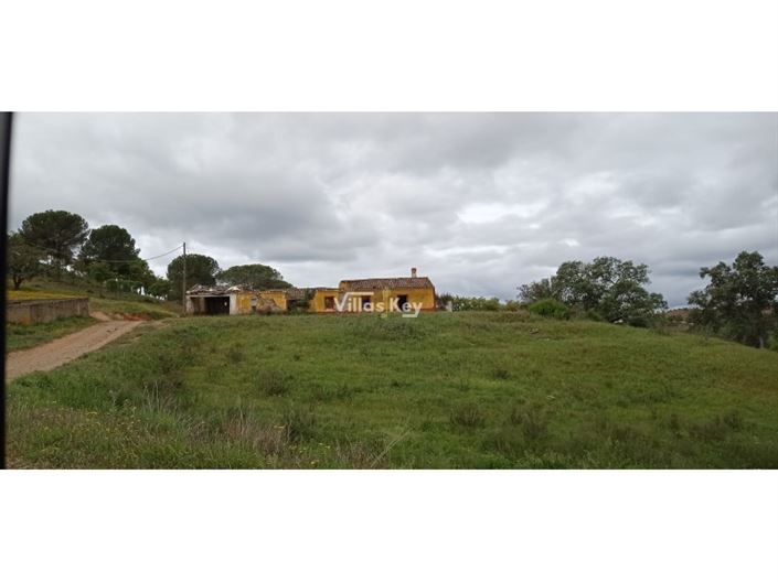 Image No.1-2 Bed Farmhouse for sale