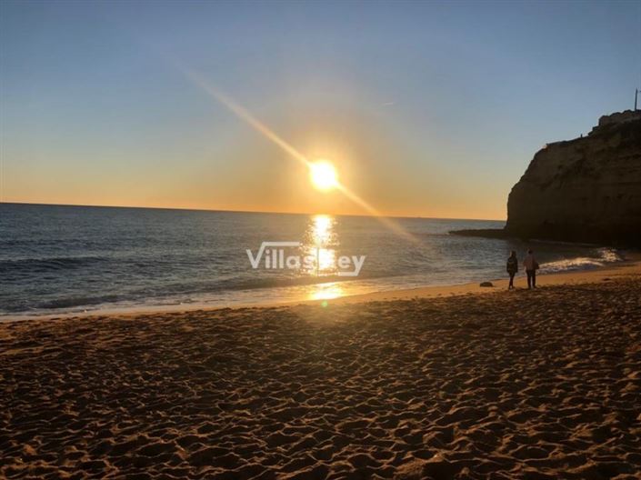 Image No.10-1 Bed Apartment for sale