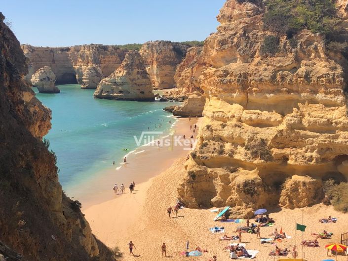 Image No.20-2 Bed Farmhouse for sale