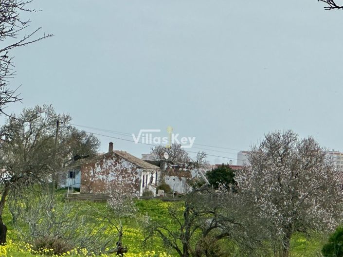 Image No.11-2 Bed Farmhouse for sale