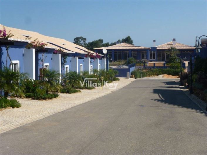 Image No.18-1 Bed Farmhouse for sale