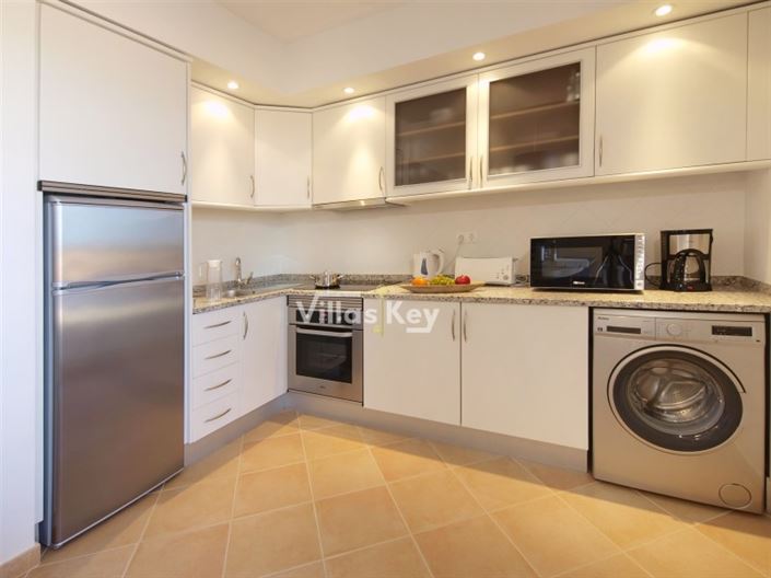 Image No.3-1 Bed Farmhouse for sale