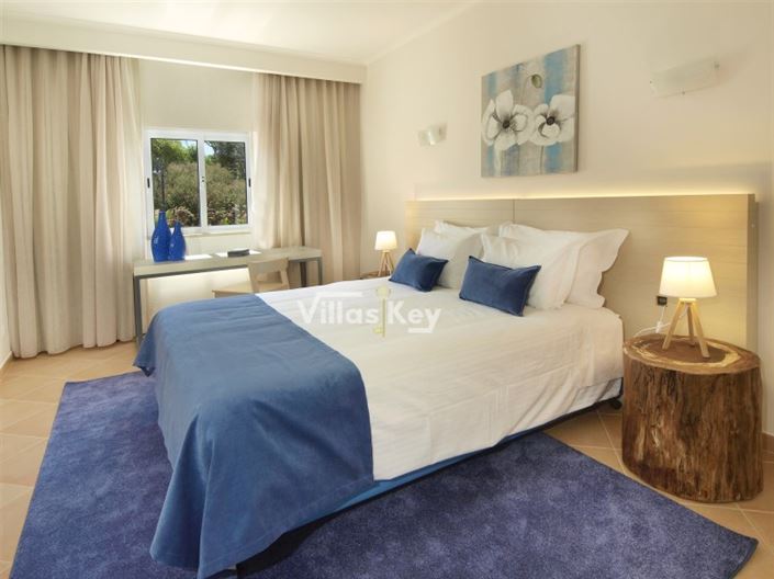 Image No.5-1 Bed Farmhouse for sale