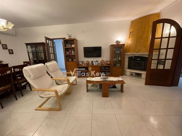 Image No.3-3 Bed House for sale