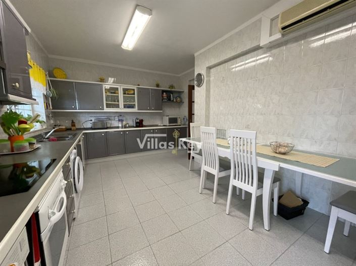 Image No.7-3 Bed House for sale