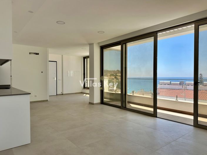 Image No.13-Commercial de 6 chambres à vendre à Lagos