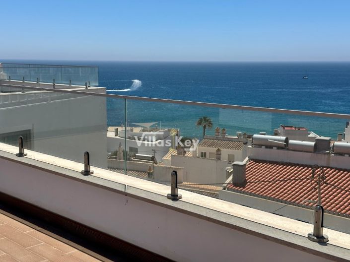 Image No.4-Commercial de 6 chambres à vendre à Lagos