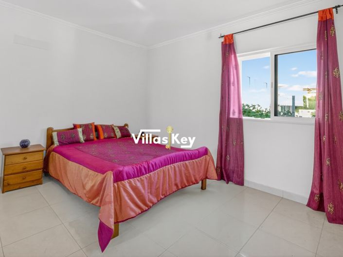 Image No.11-4 Bed House for sale