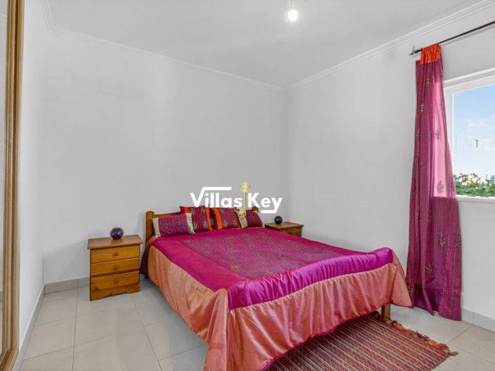 Image No.13-4 Bed House for sale