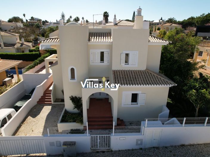 Image No.39-4 Bed House for sale