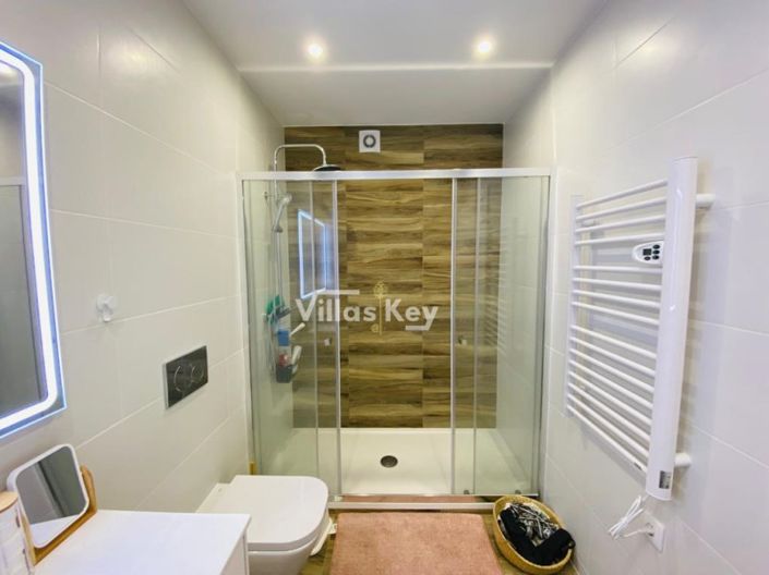 Image No.34-2 Bed Apartment for sale