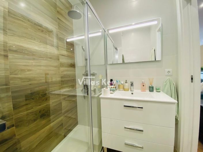 Image No.42-2 Bed Apartment for sale