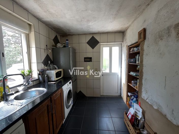 Image No.16-2 Bed House for sale