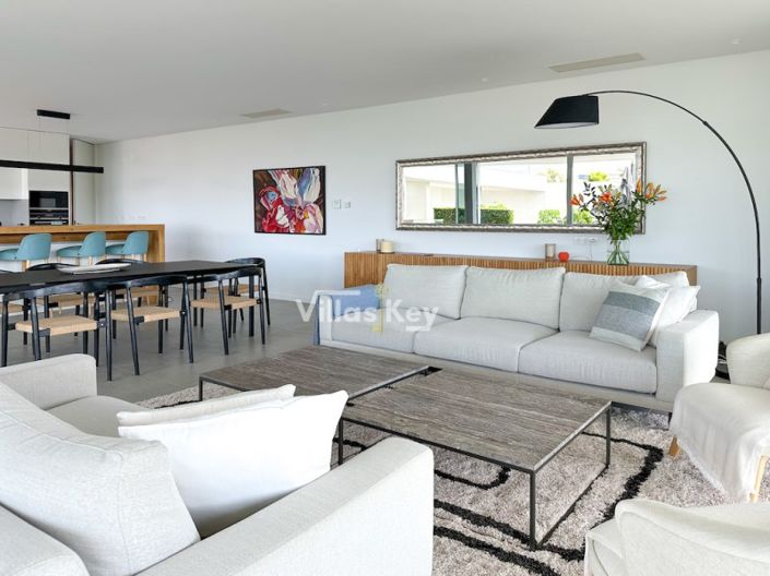 Image No.11-6 Bed House for sale