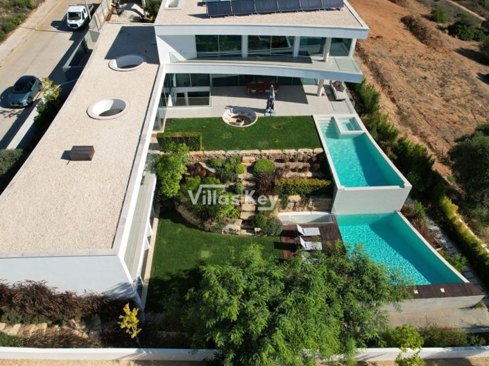 Image No.34-6 Bed House for sale